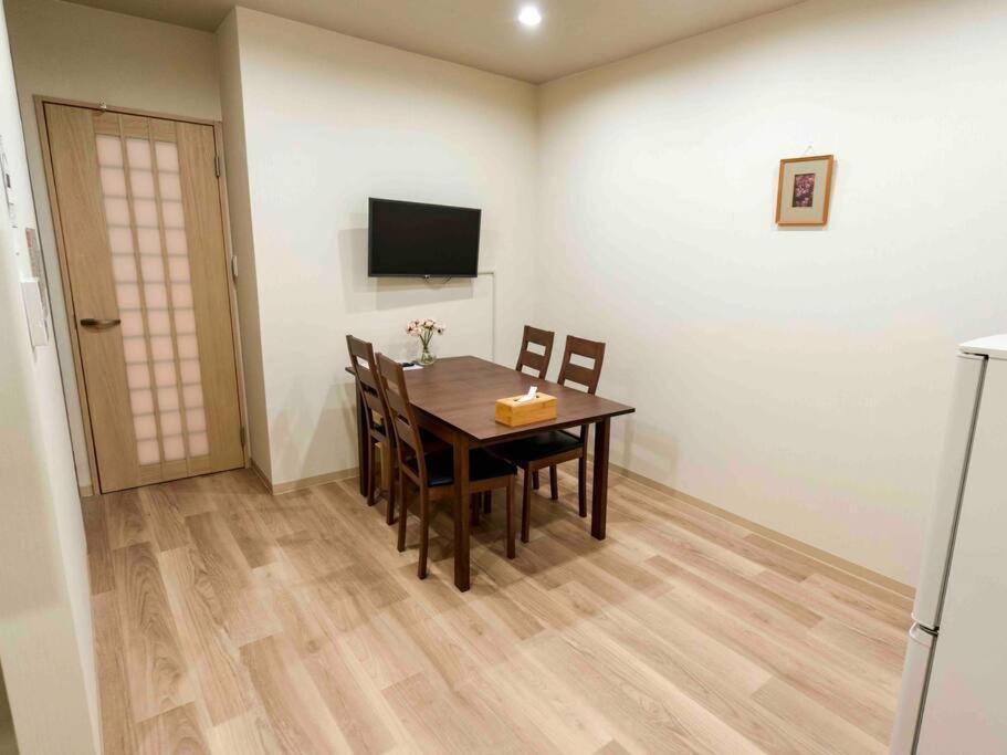 Villa 吉福屋/机场直达/3分步行地铁jr/14分usj/心斋桥/難波 Ōsaka Exterior foto